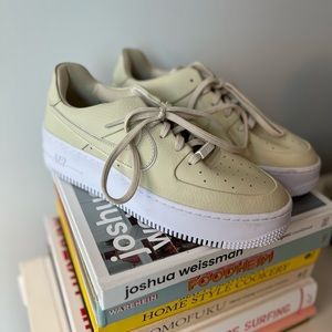 NWOT Air Force 1, Pastel Yellow/Green, Women’s 8.5